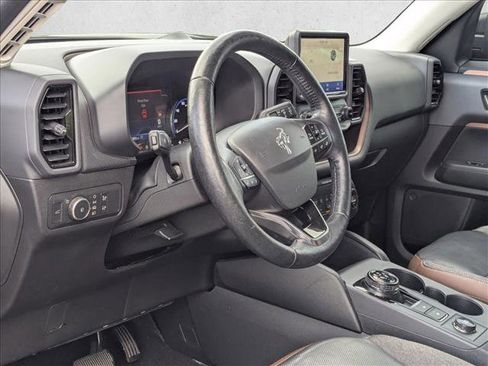 Used 2021 Ford Bronco Sport Outer Banks AWD/4WD image 2