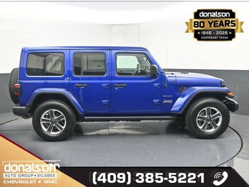 Used 2019 Jeep Wrangler Unlimited Sahara image 2