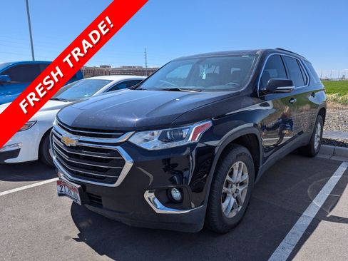 Used 2020 Chevrolet Traverse LT FWD image 1