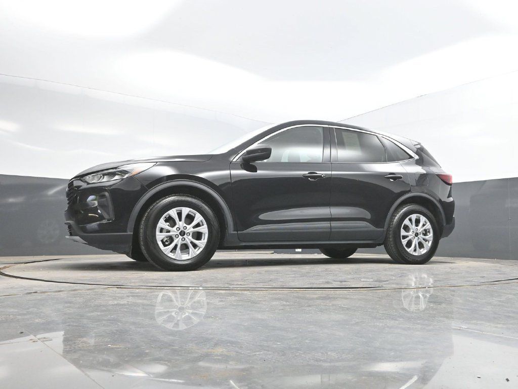 Used 2024 Ford Escape Active FWD image 35