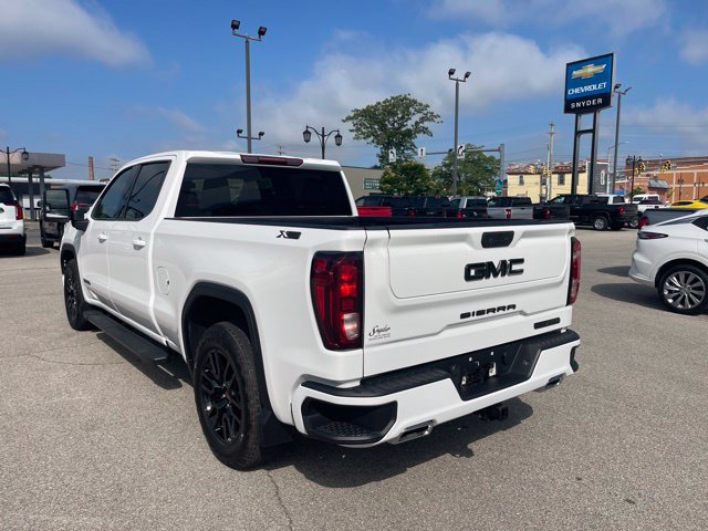Used 2022 GMC Sierra 1500 Elevation w/ LPO, Elevation Black Package AWD/4WD image 14