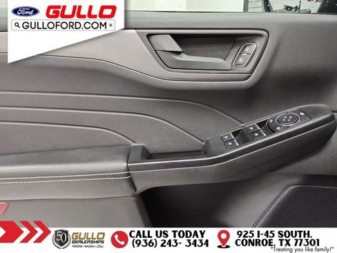 Used 2025 Ford Escape Active image 18