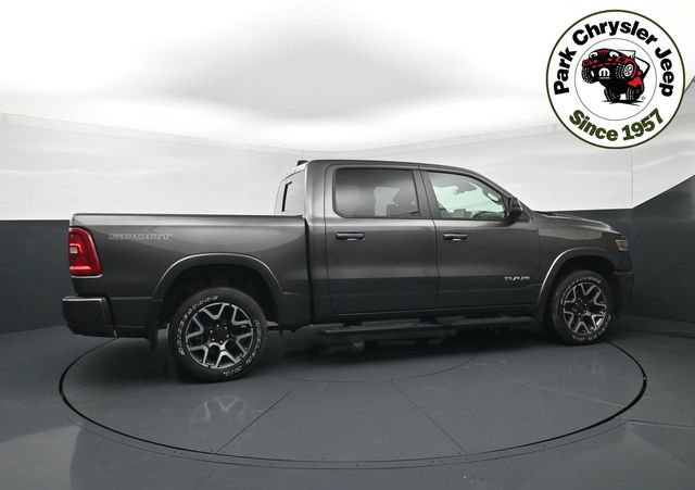 Used 2025 RAM 1500 Laramie AWD/4WD image 2