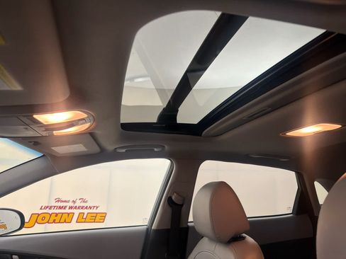 Used 2021 Hyundai Kona Limited FWD image 15