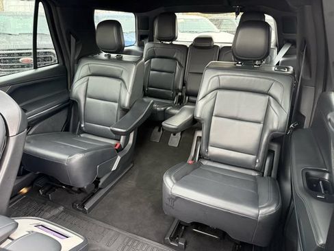 Used 2025 Lincoln Navigator Reserve w/ Jet Appearance Package AWD/4WD image 18