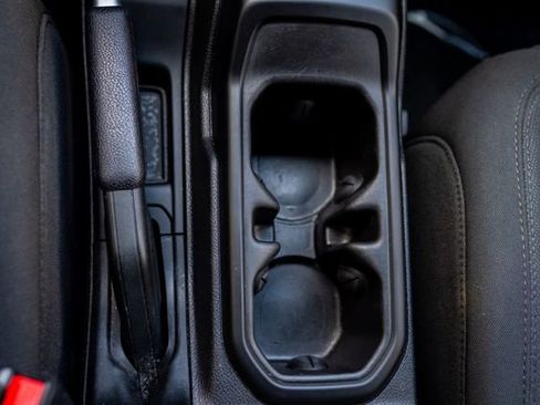 Used 2021 Jeep Gladiator Willys image 37