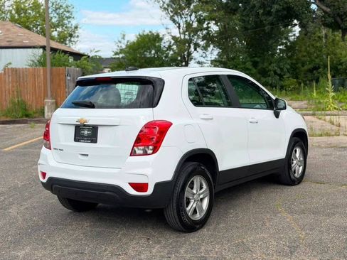 Used 2018 Chevrolet Trax LS AWD/4WD image 6