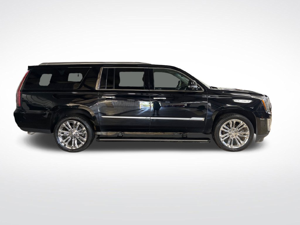Used 2018 Cadillac Escalade ESV Premium Luxury w/ LPO, Radiant Package AWD/4WD image 8