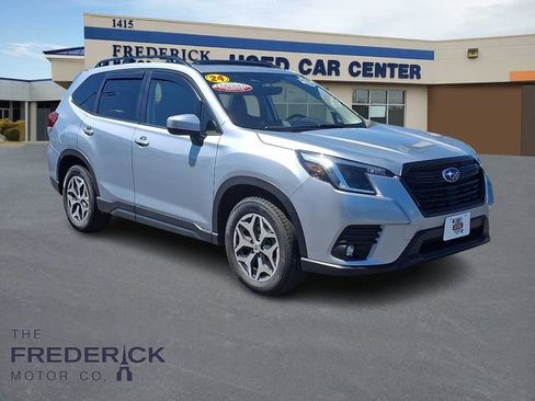 Certified 2024 Subaru Forester Premium AWD/4WD image 1