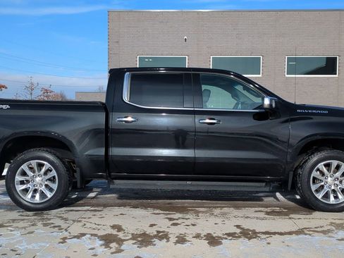 Used 2019 Chevrolet Silverado 1500 LTZ w/ LTZ Premium Package image 5