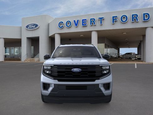New 2026 Ford Expedition Active RWD image 6