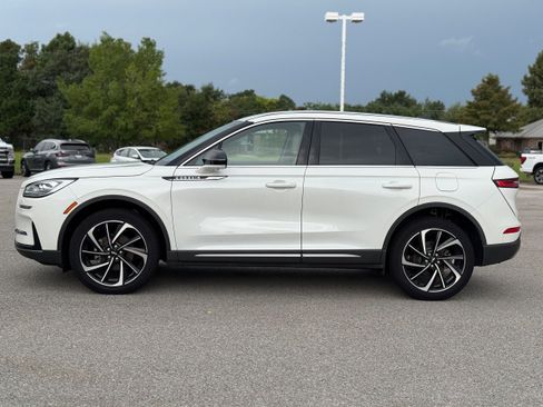 Used 2025 Lincoln Corsair Reserve AWD/4WD image 26