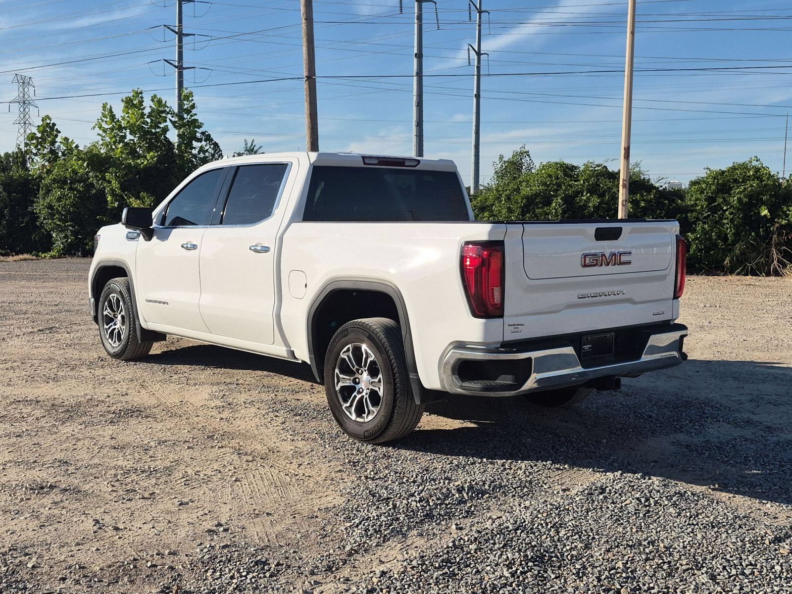 Used 2025 GMC Sierra 1500 SLT RWD image 3