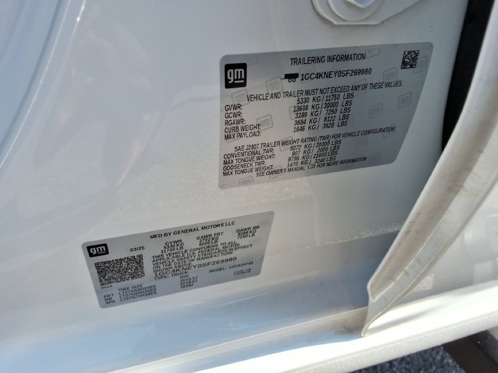 Certified 2025 Chevrolet Silverado 2500 LT AWD/4WD image 38