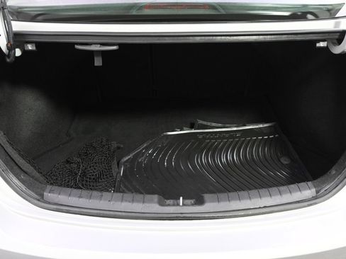 Used 2018 Hyundai Elantra SEL w/ Cargo Package FWD image 19