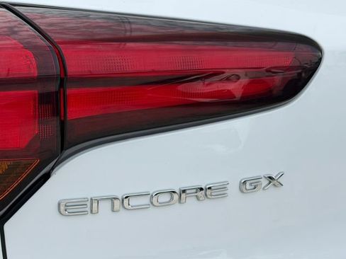 Used 2024 Buick Encore GX Preferred FWD image 10