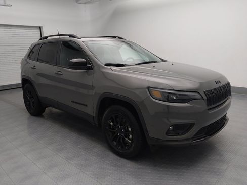 Used 2023 Jeep Cherokee Altitude Lux image 11