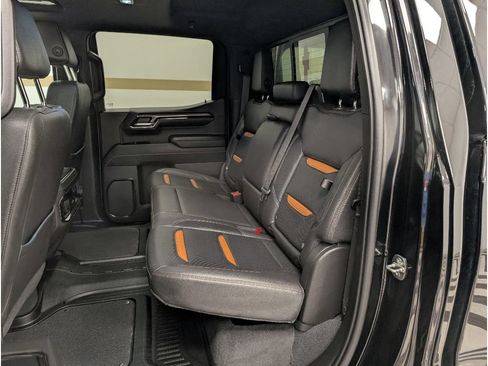 Used 2022 GMC Sierra 1500 AT4 w/ AT4 Preferred Package AWD/4WD image 15