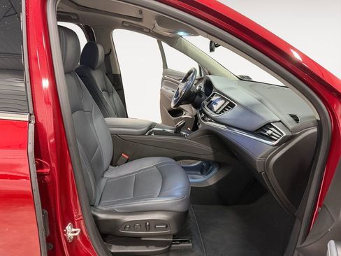 Used 2021 Buick Enclave Premium w/ Sun and Sites Package image 28