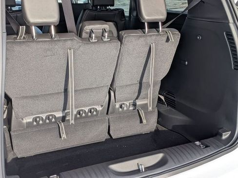 New 2026 Chrysler Pacifica Select image 26