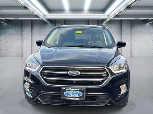 Used 2019 Ford Escape SE image 2
