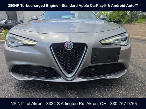 Used 2018 Alfa Romeo Giulia AWD image 17