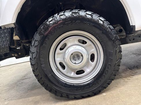 Used 2022 Ford F250 XL w/ Power Equipment Group AWD/4WD image 36
