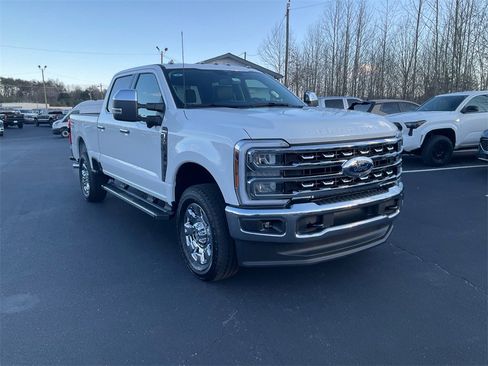New 2026 Ford F250 Lariat w/ Chrome Package image 3