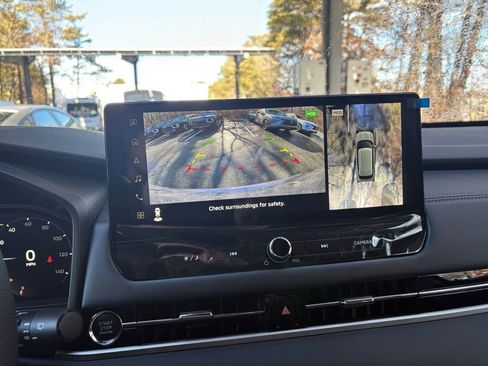 New 2026 Mitsubishi Outlander SE image 18