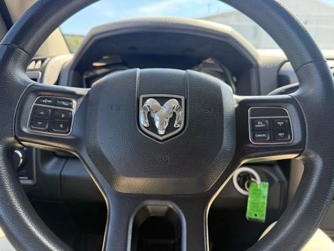 Used 2018 RAM 3500 Tradesman image 15