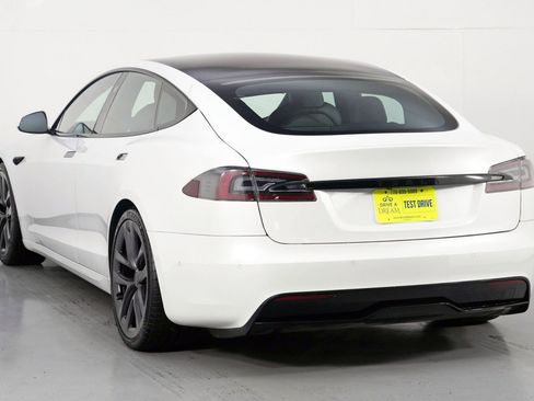 Used 2021 Tesla Model S Plaid image 54