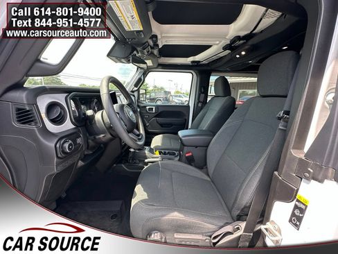 Used 2024 Jeep Wrangler Sport AWD/4WD image 9