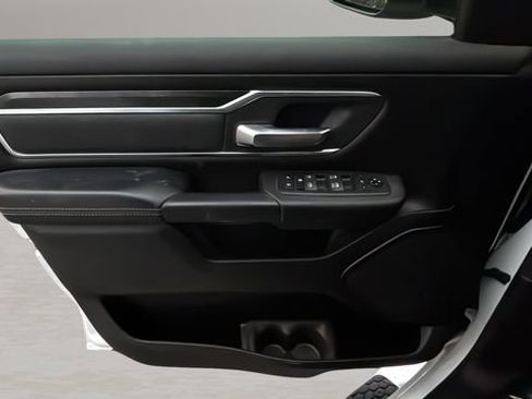 Used 2019 RAM 1500 Big Horn image 17