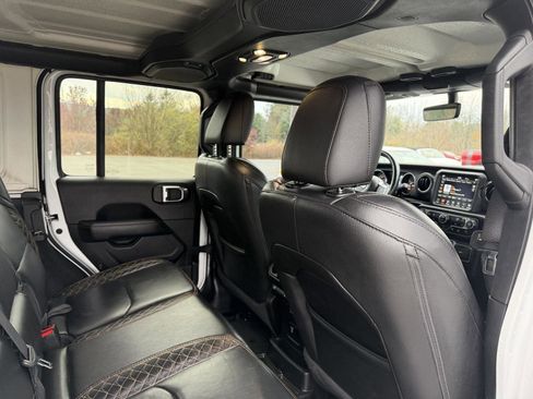 Used 2021 Jeep Wrangler Unlimited Sahara image 28
