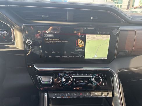 New 2026 GMC Sierra 1500 Denali Ultimate w/ LPO, Black Badging Package image 32