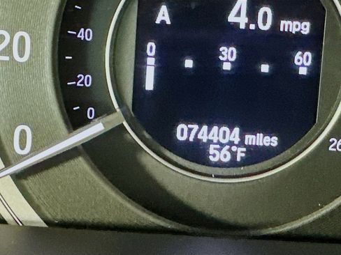 Used 2016 Honda Accord Touring image 18