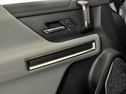 New 2025 GMC Hummer EV 3X image 7