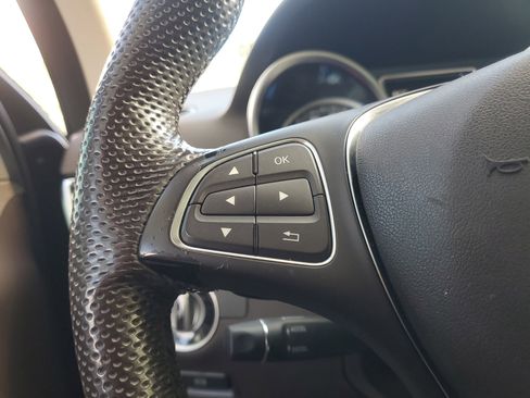 Used 2019 Mercedes-Benz GLE 400 4MATIC image 23