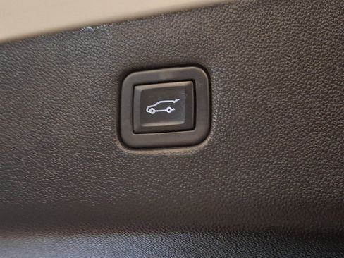 Used 2023 Chevrolet Blazer Premier w/ Driver Confidence II Package AWD/4WD image 32