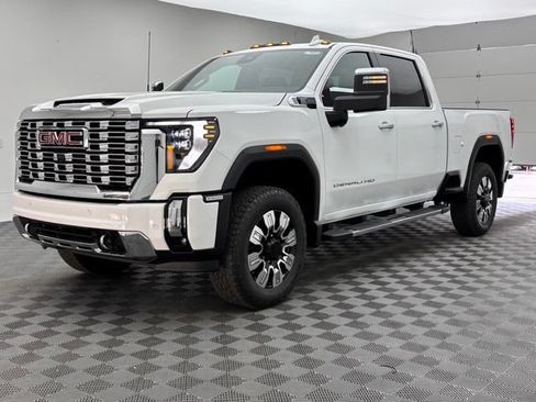 New 2026 GMC Sierra 2500 Denali w/ Denali Reserve Package AWD/4WD image 2