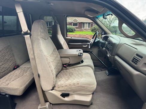 Used 2000 Ford F350 XLT image 14