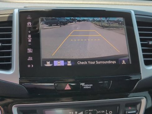 Used 2018 Honda Pilot Elite image 18