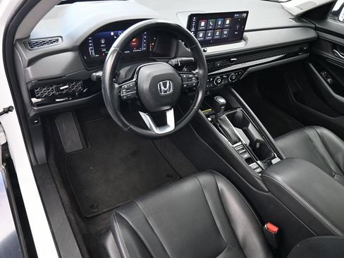 Used 2023 Honda Accord Touring image 13