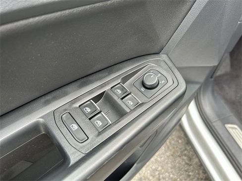 Used 2019 Volkswagen Atlas SEL image 16