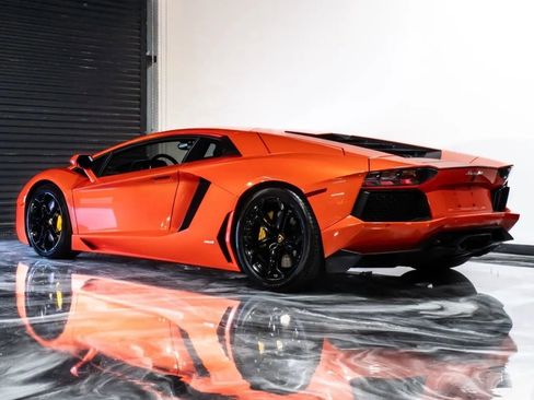 Used 2012 Lamborghini Aventador LP 700-4 AWD/4WD image 8