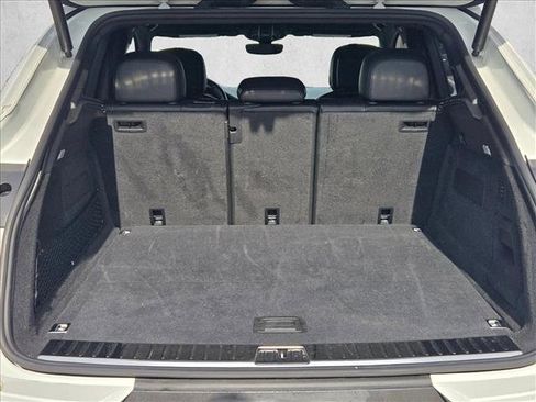 Used 2022 Porsche Cayenne E-Hybrid image 6