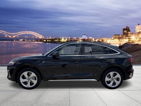 Used 2024 Audi Q5 2.0T Prestige w/ Prestige Package AWD/4WD image 2