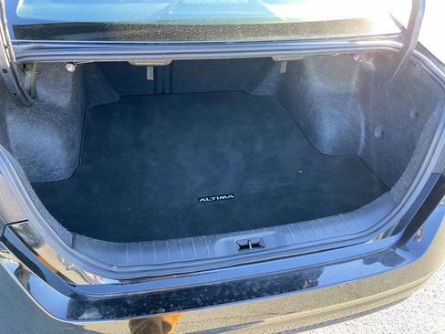 Used 2024 Nissan Altima 2.5 SV image 27