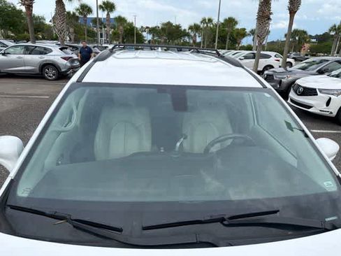 Used 2017 Chrysler Pacifica Touring-L FWD image 14