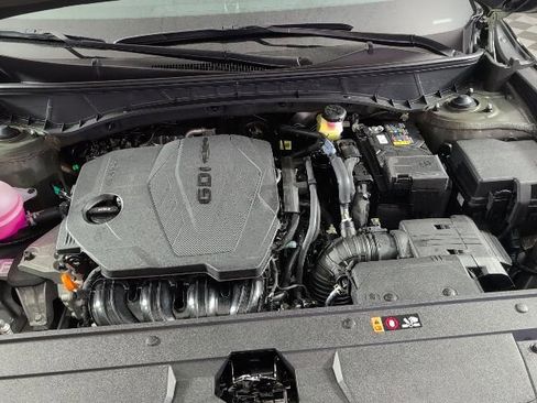 Used 2026 Hyundai Santa Cruz SEL image 2